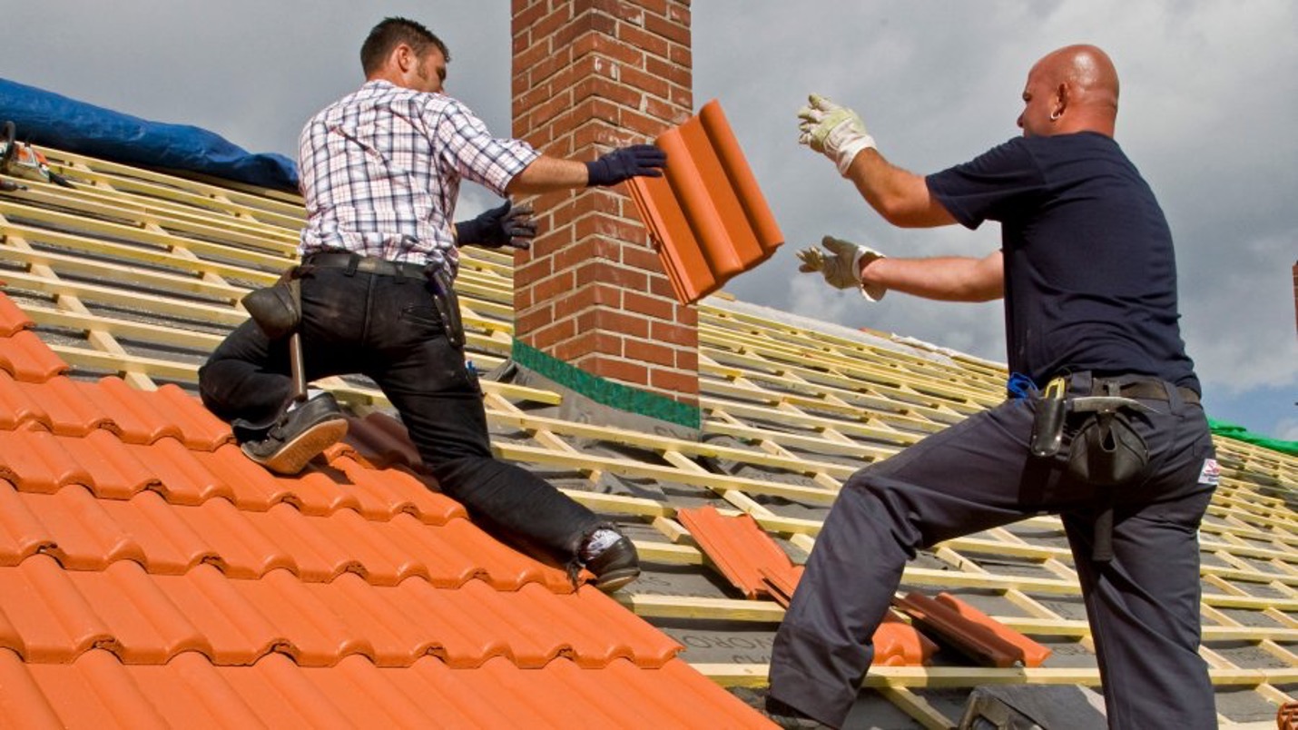 Explore the Main Reasons You Should Hire a Professional Roofing Services Provider
