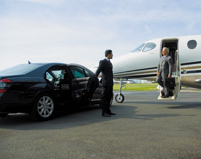 GET TOP-NOTCH TRANSPORTATION SERVICES FROM AIRPORT CAR AND LIMO