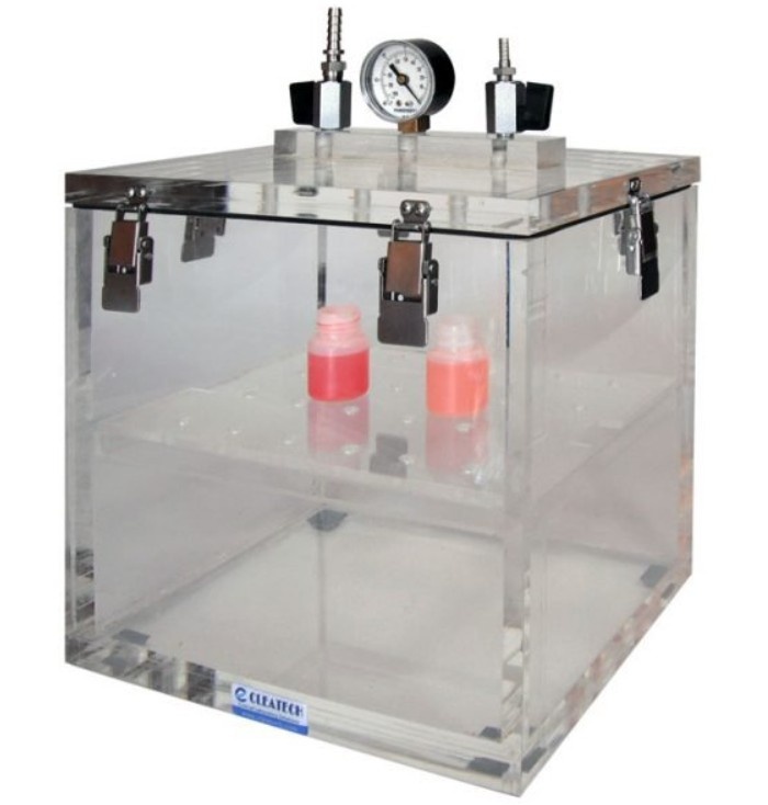 Vacuum Desiccator